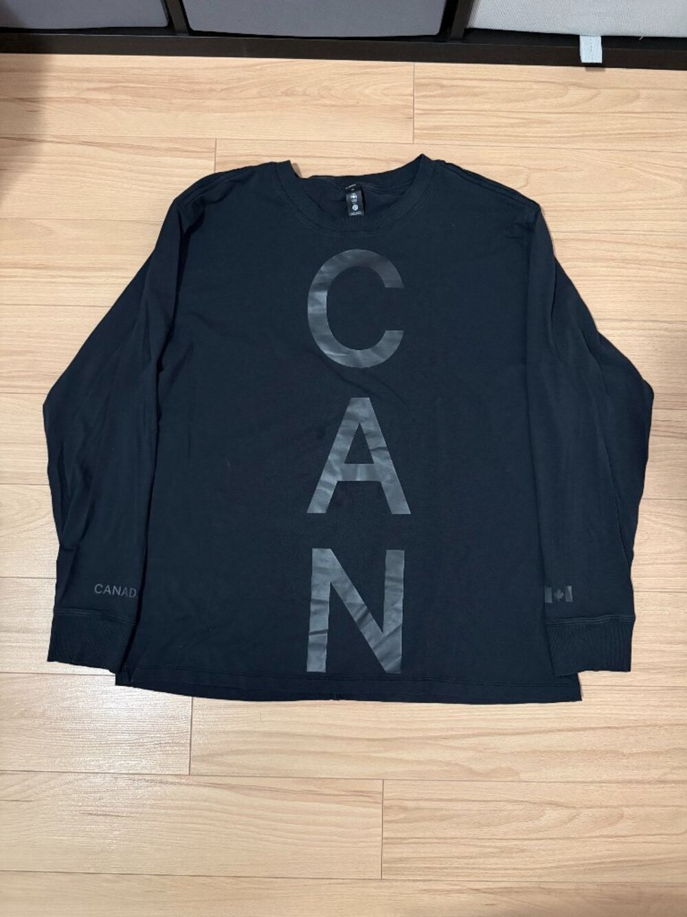 Lululemon Team Canada The Fundamental Long-Sleeve Shirt Size 10